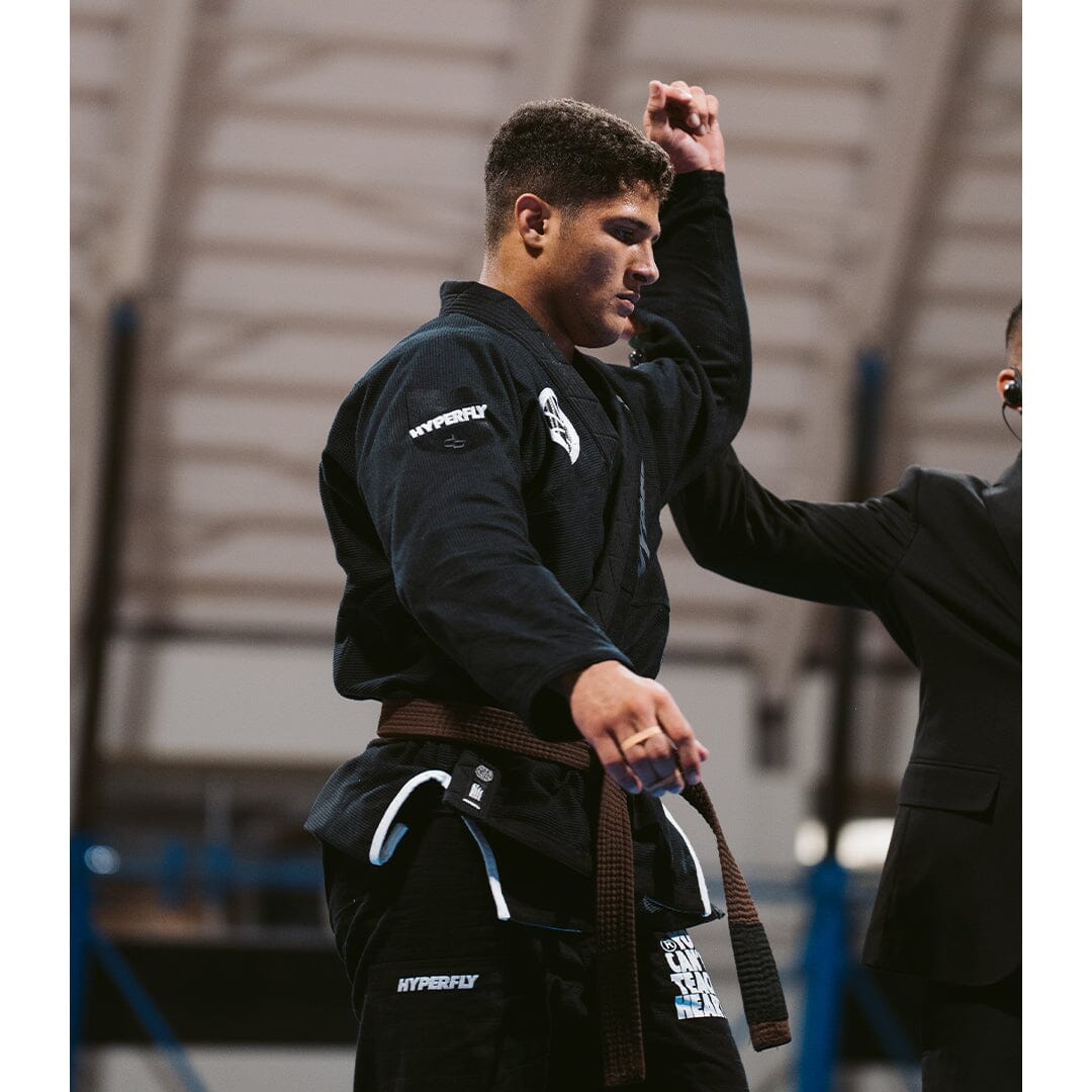 The ProComp 4 Kimono / Adult Hyperfly