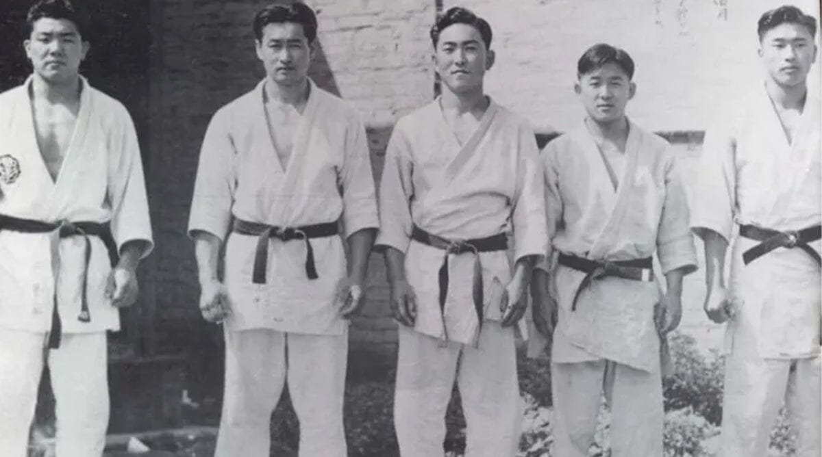 Woven for Battle: How Cotton Became the Armor of Choice in Jiu Jitsu
